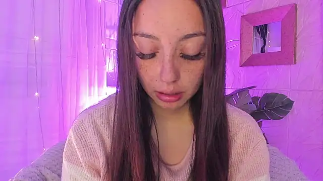 Snapshot of sadashi_moon_ chatting on February 6, 2025, 12:43 am sadashi moon online show from February 6, 2025, 12:43 am