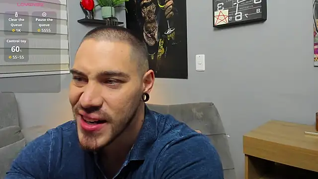 Snapshot of Giorgio-Leone chatting on September 23, 2025, 12:13 am Giorgio-Leone online show from September 23, 2025, 12:13 am