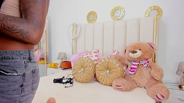 evangelin ts online show from November 15, 2025, 1:29 pm