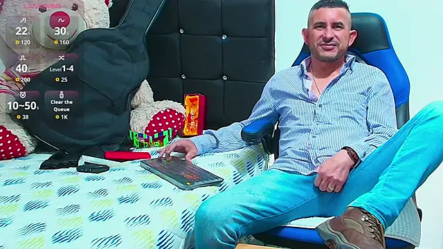 Yeol King online show from October 3, 2025, 6:38 pm