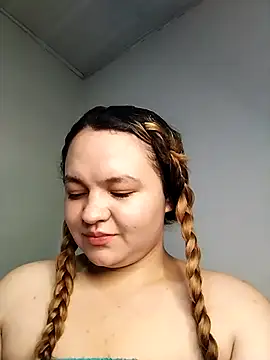 Snapshot of Naiara_Sex_ chatting on November 8, 2025, 12:11 am Naiara Sex online show from November 8, 2025, 12:11 am