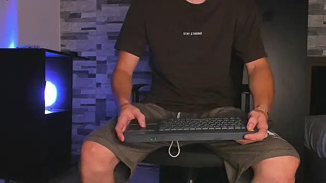 Dimitri higth420 online show from October 24, 2025, 12:45 pm