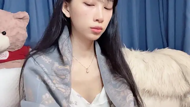 Lili-2 online show from March 22, 2026, 12:41 pm