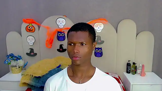 Snapshot of joel_blackcock chatting on October 16, 2025, 3:35 pm joel blackcock online show from October 16, 2025, 3:35 pm