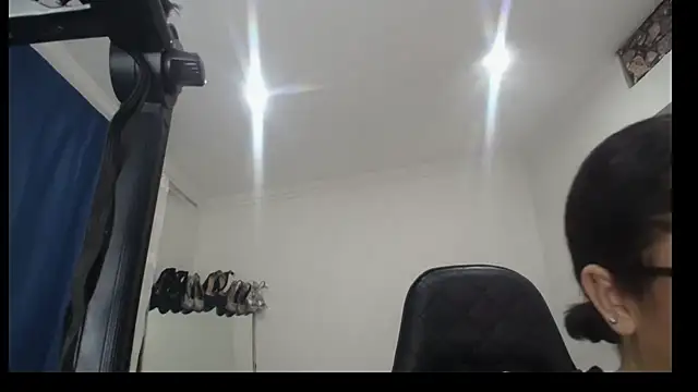 Snapshot of Madame_Shein_ chatting on February 13, 2025, 11:50 am Madame Shein online show from February 13, 2025, 11:50 am