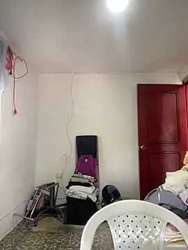 Jestebanano online show from February 9, 2026, 7:07 pm