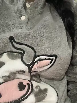 Lina-lolo online show from January 1, 2025, 5:44 pm