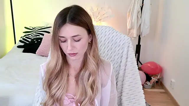 Sophie Enzo online show from January 24, 2025, 10:53 am