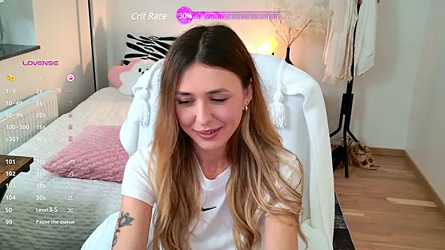 Sophie Enzo online show from February 3, 2025, 9:50 pm