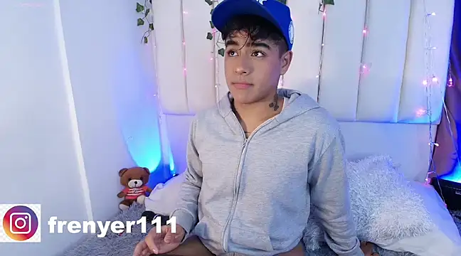 Snapshot of kiing_azahell chatting on February 5, 2025, 3:34 am kiing azahell online show from February 5, 2025, 3:34 am