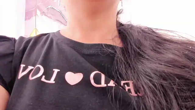 Snapshot of EvelynSweet1 chatting on February 7, 2026, 7:06 pm EvelynSweet1 online show from February 7, 2026, 7:06 pm