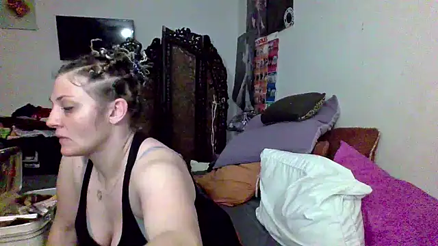 sophiarica online show from March 23, 2026, 3:21 am