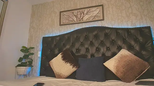 MattDevon online show from February 15, 2026, 4:31 am