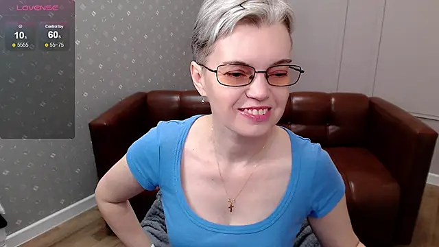 Cutie Erikaa1 online show from April 7, 2026, 2:12 am