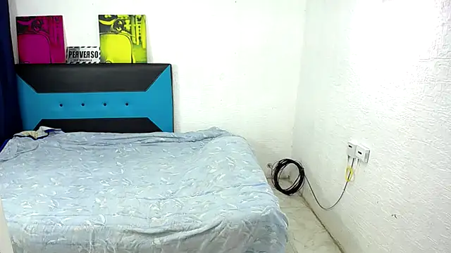 Snapshot of pitbullveryhot chatting on October 2, 2025, 1:01 am pitbullveryhot online show from October 2, 2025, 1:01 am