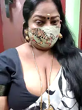 Snapshot of maniisha chatting on December 9, 2024, 5:52 pm maniisha online show from December 9, 2024, 5:52 pm