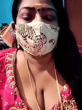 Snapshot of maniisha chatting on February 5, 2026, 6:40 am maniisha online show from February 5, 2026, 6:40 am