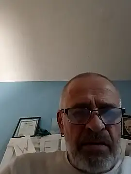 geilerschwanz64 online show from January 22, 2025, 3:09 am