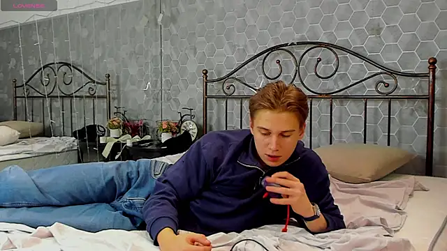 Marcus Swampov online show from December 5, 2024, 3:26 am