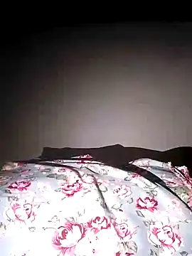 Snapshot of Sweet___Dick chatting on December 9, 2024, 8:33 pm Sweet Dick online show from December 9, 2024, 8:33 pm