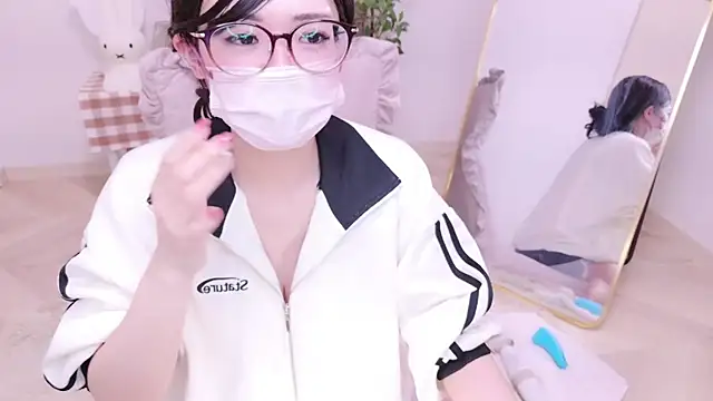 Snapshot of NAMI_s2 chatting on March 22, 2025, 2:58 pm NAMI s2 online show from March 22, 2025, 2:58 pm