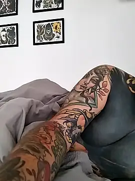 Snapshot of tattooedtwc chatting on October 1, 2025, 8:31 am tattooedtwc online show from October 1, 2025, 8:31 am