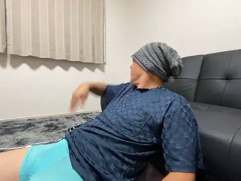 Snapshot of Grandpa29hijii chatting on September 21, 2025, 1:24 pm Grandpa29hijii online show from September 21, 2025, 1:24 pm