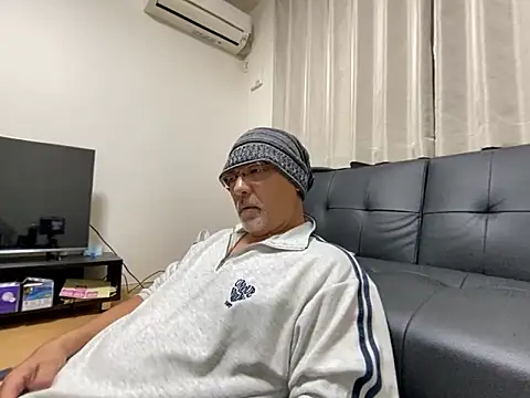 Snapshot of Grandpa29hijii chatting on November 9, 2025, 12:36 pm Grandpa29hijii online show from November 9, 2025, 12:36 pm