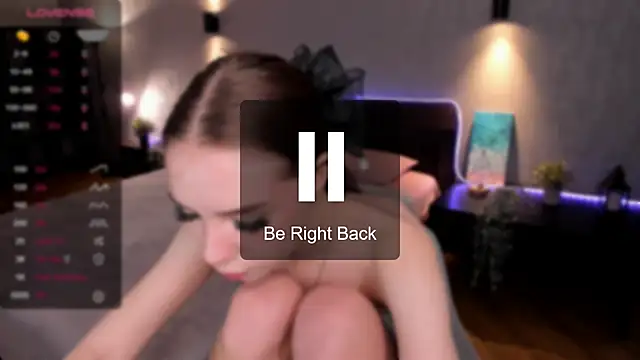 Snapshot of MilliBrown_ chatting on February 16, 2025, 11:59 am MilliBrown online show from February 16, 2025, 11:59 am