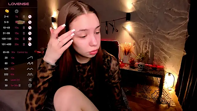 Snapshot of MilliBrown_ chatting on November 1, 2025, 6:26 am MilliBrown online show from November 1, 2025, 6:26 am