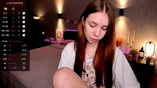 Snapshot of MilliBrown_ chatting on November 10, 2025, 8:24 am MilliBrown online show from November 10, 2025, 8:24 am