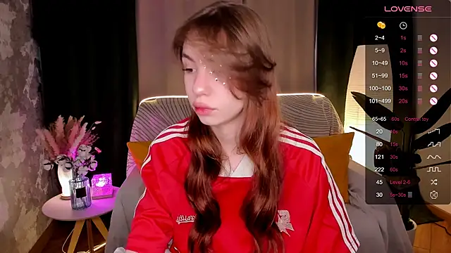 Snapshot of MilliBrown_ chatting on February 14, 2026, 8:11 am MilliBrown online show from February 14, 2026, 8:11 am