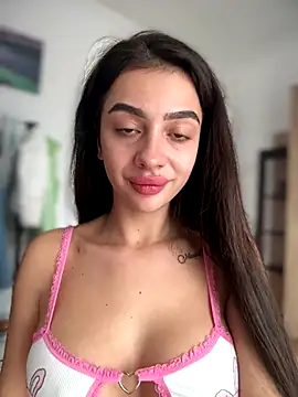 LaraVegas  online show from November 3, 2025, 8:15 am