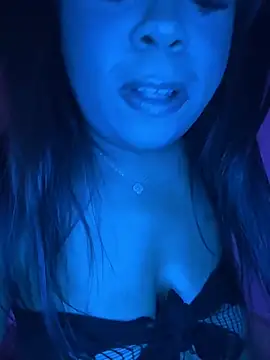 camiliaskye online show from June 22, 2026, 4:09 am