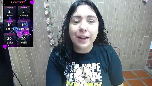 Snapshot of solyeria chatting on February 21, 2025, 1:55 am solyeria online show from February 21, 2025, 1:55 am