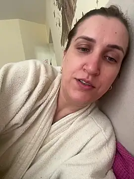 Bia sexynovaes online show from June 3, 2026, 2:08 pm