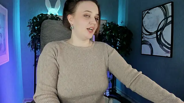 Lella Ryann  online show from February 21, 2026, 10:11 pm