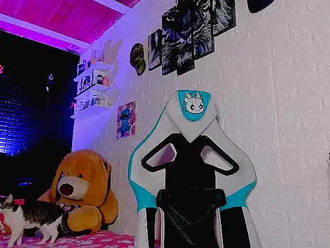 missycanoo online show from September 26, 2025, 2:59 am