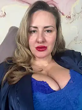 Snapshot of LanaShockk chatting on February 14, 2025, 7:12 pm LanaShockk online show from February 14, 2025, 7:12 pm