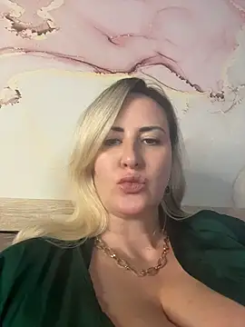 Snapshot of LanaShockk chatting on July 22, 2026, 10:01 pm LanaShockk online show from July 22, 2026, 10:01 pm