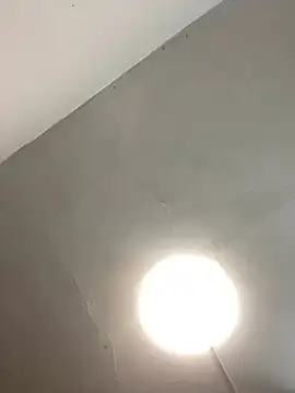 imlindapink online show from January 17, 2025, 3:43 pm