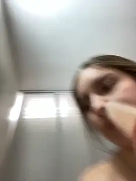 imlindapink online show from January 18, 2025, 9:13 pm