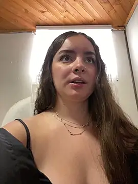 imlindapink online show from January 24, 2025, 4:17 pm