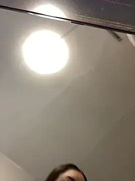 imlindapink online show from February 11, 2025, 8:31 pm