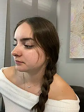 imlindapink online show from February 13, 2025, 8:03 pm