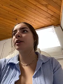 imlindapink online show from February 14, 2025, 5:14 pm