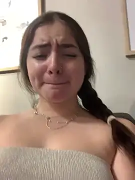 imlindapink online show from February 24, 2025, 4:15 pm