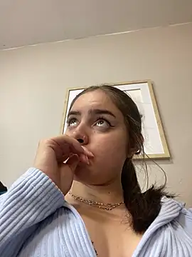 imlindapink online show from February 25, 2025, 9:46 pm