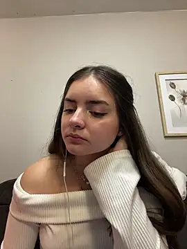 imlindapink online show from February 27, 2025, 10:31 pm