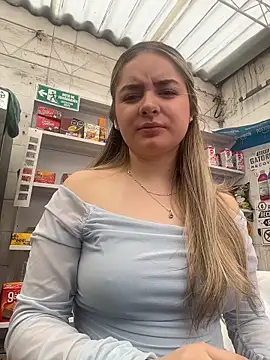 imlindapink online show from March 9, 2026, 4:44 pm